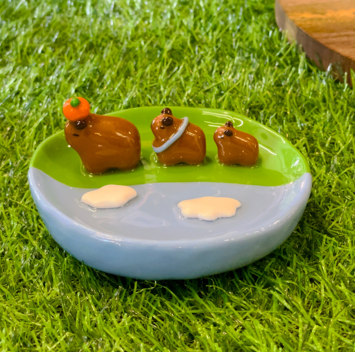 Capy Walking Trinket Dish