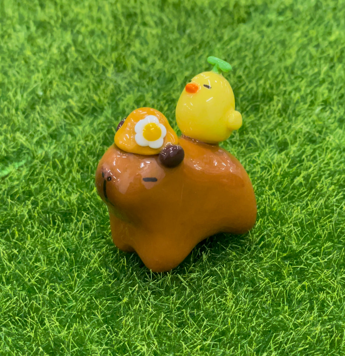 Classy Capy With Smol Duck