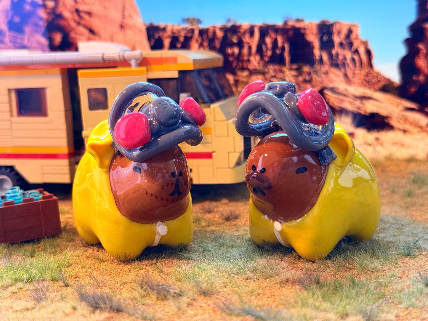 🥽 Breaking Bad Capybara with removable respirator mask