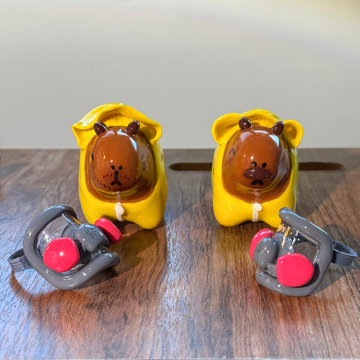 🥽 Breaking Bad Capybara with removable respirator mask