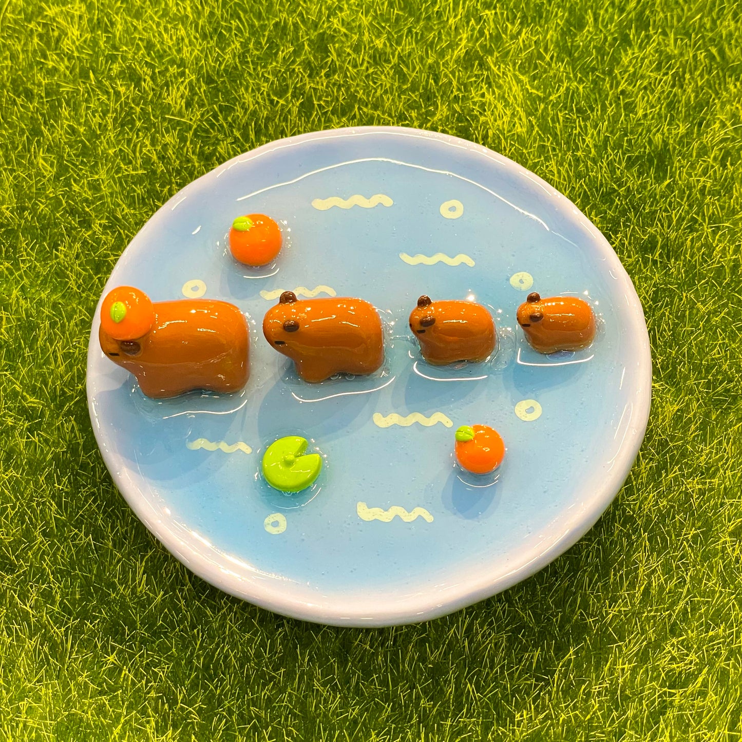 🏊‍♂️Swimming Capy Family Trinket Dish🌊