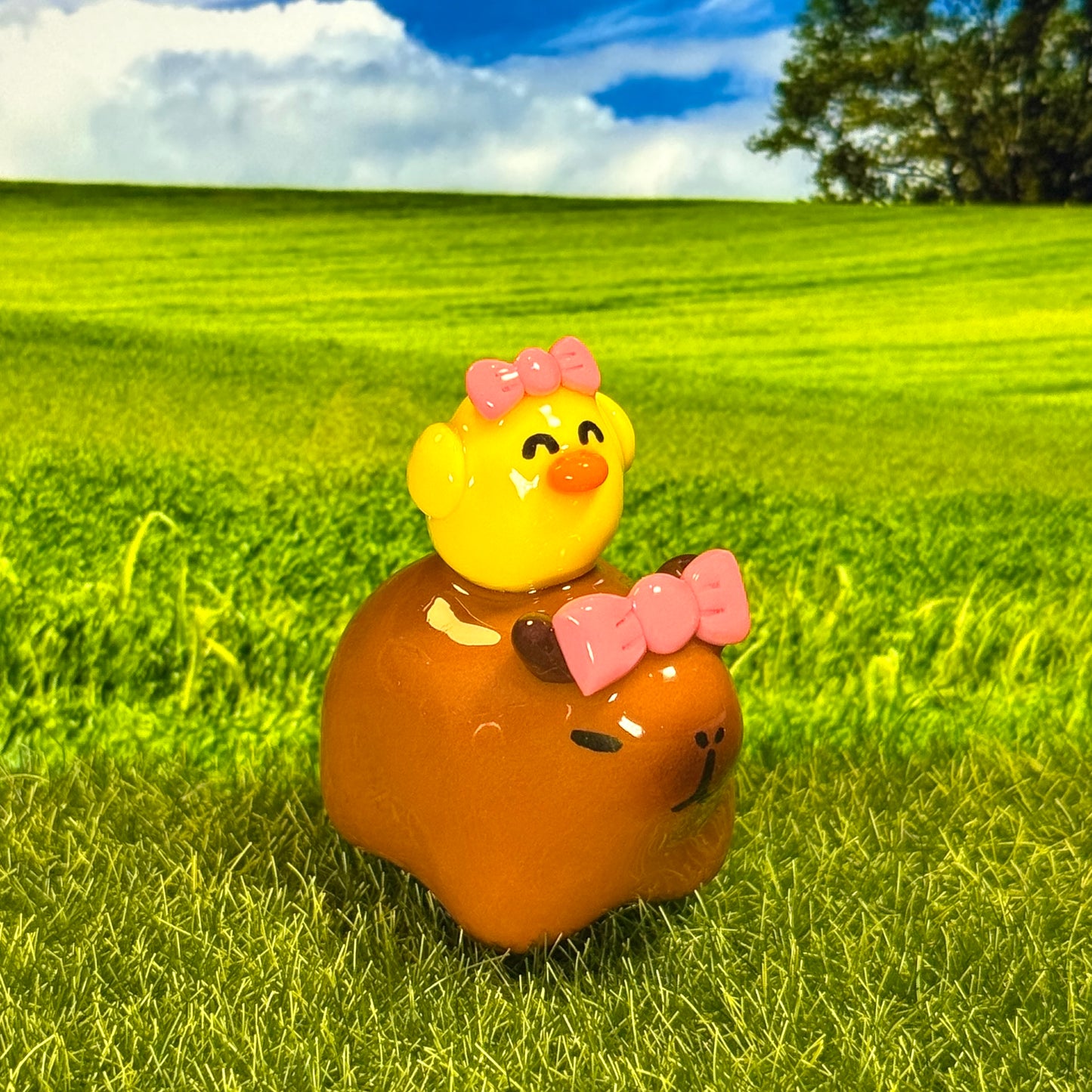 🎀Capy & Small Chicken Friend Larry🎀